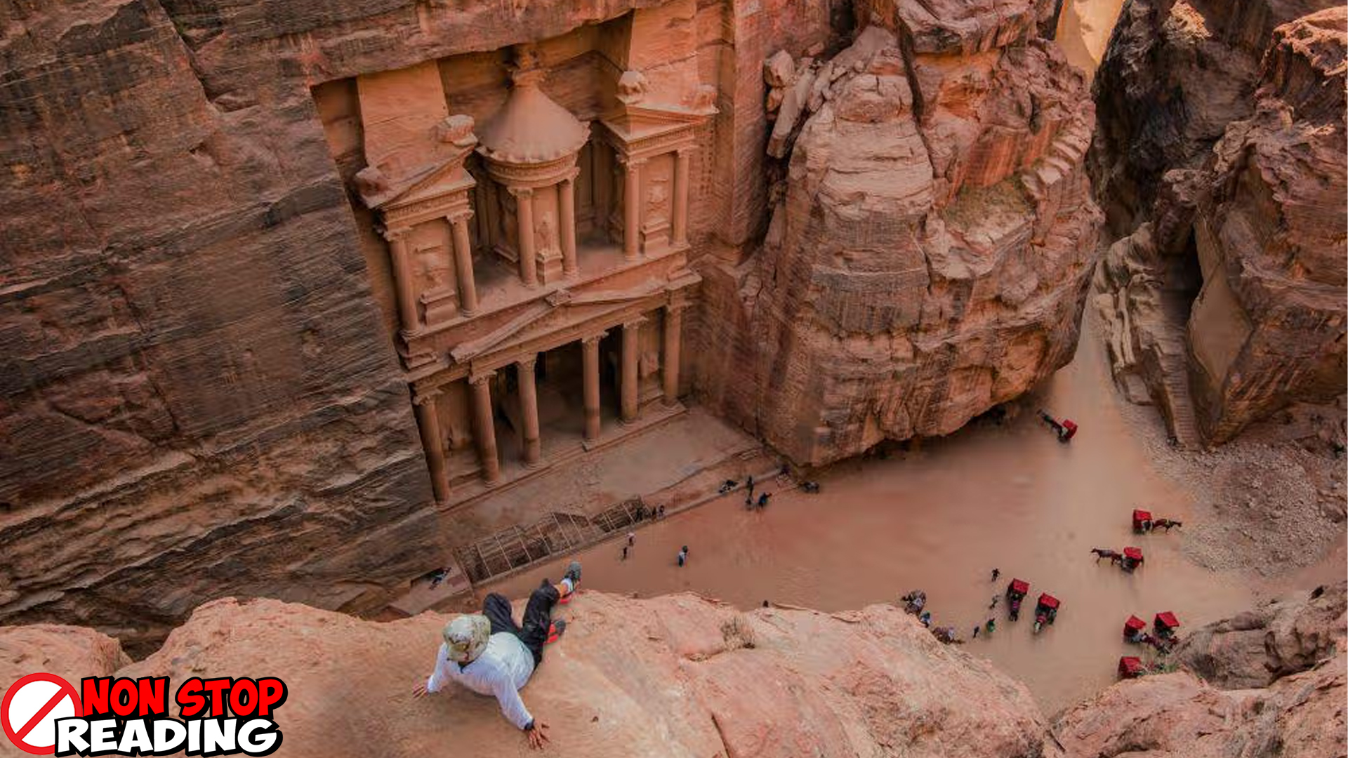 Ad Dayr 8 Pesona Bangunan Bersejarah nan Memikat