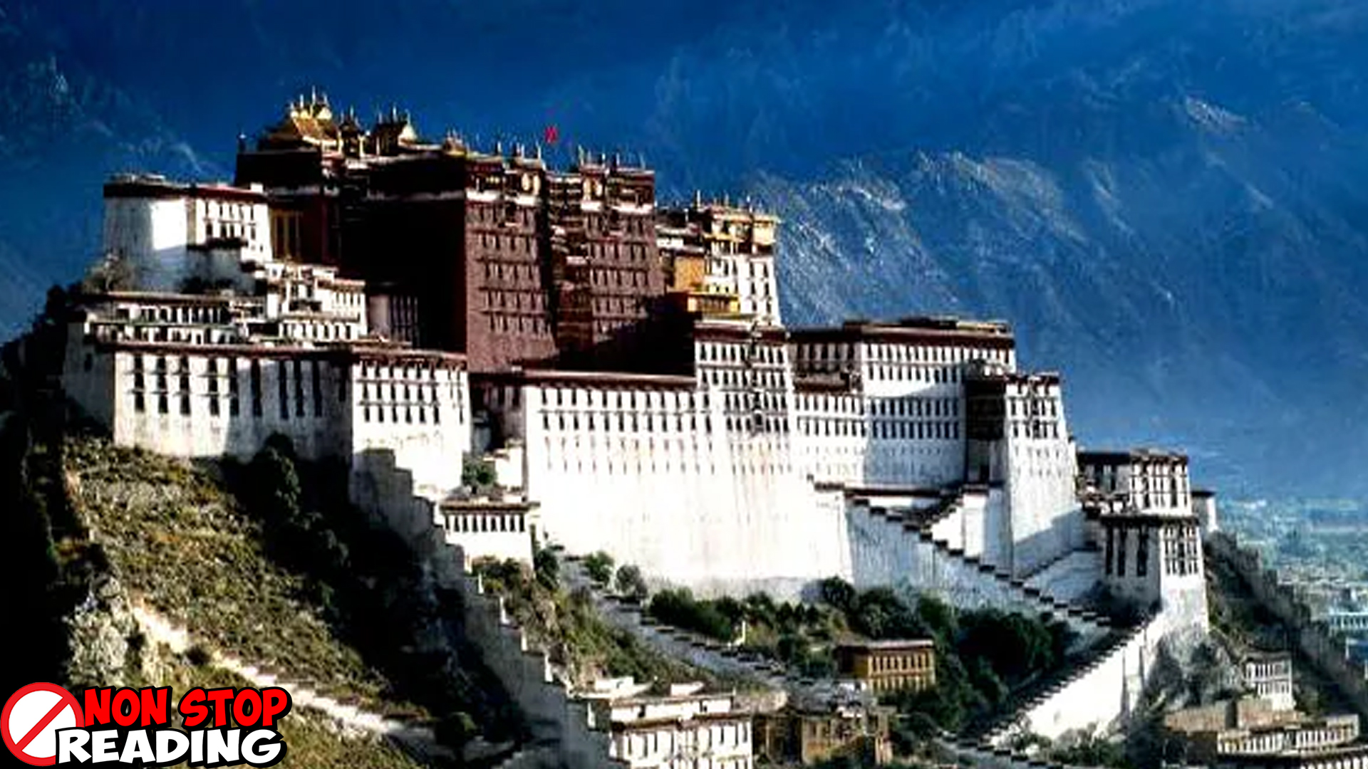 Potala Palace 1 Simbol Tibet yang Memikat Dunia