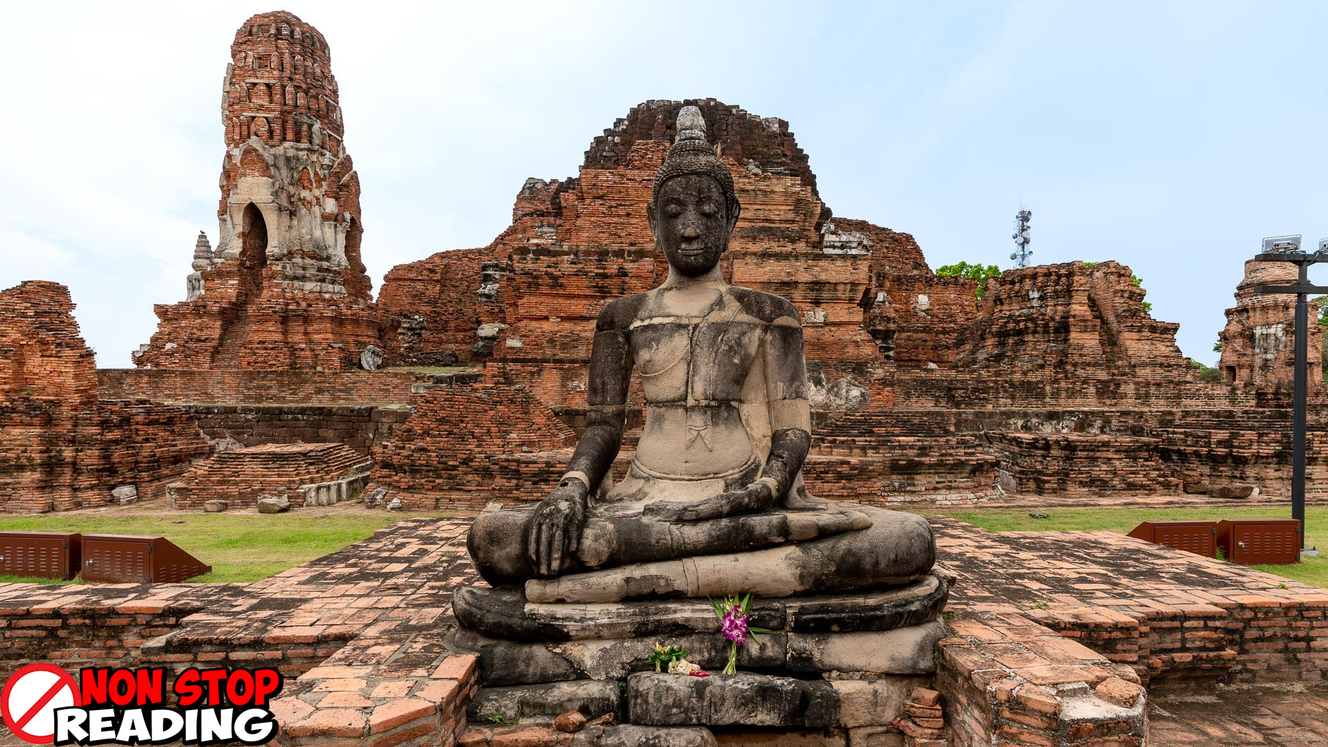 Wat Mahathat Ketika 200 Batu Alam Menyatu Indah