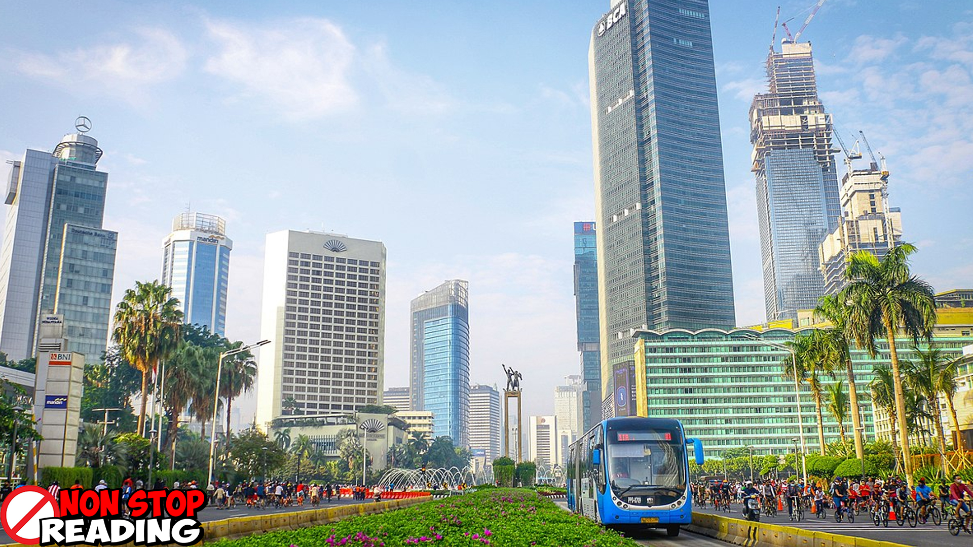 Menara BCA Keanggunan 8 Menakjubkan Indonesia!