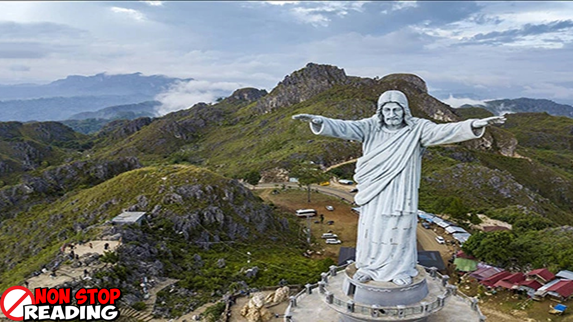 Patung Yesus Buntu Burake 1.700 Meter Heboh