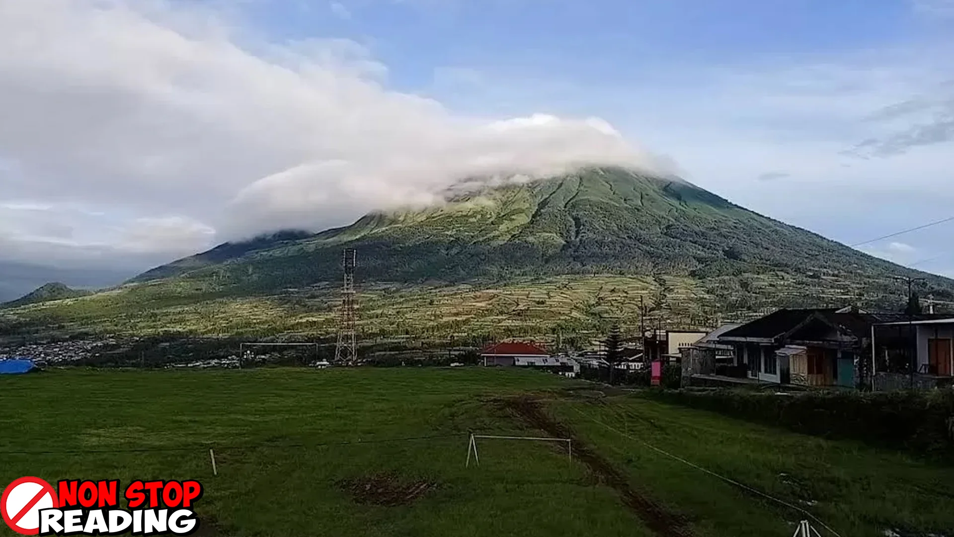 Gunung Sumbing Kisah 20 Terukir di Puncak Jawa